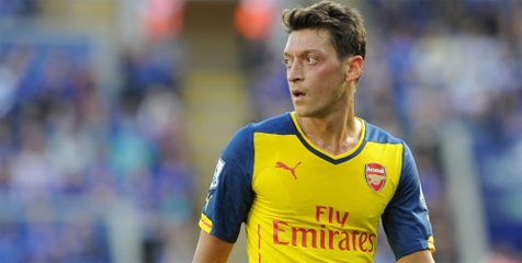 Putus Cinta, Ozil Dituduh Rebut Pacar Eks Pemain Bayern Putus Cinta, Ozil Dituduh Rebut Pacar Eks Pemain Bayern