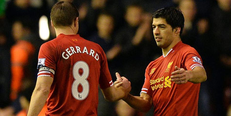 Suarez Luncurkan Pujian Untuk Rodgers dan Gerrard Suarez Luncurkan Pujian Untuk Rodgers dan Gerrard