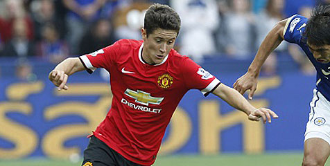 Lawan West Brom, Herrera Bakal Kenakan 'Korset' Lawan West Brom, Herrera Bakal Kenakan 'Korset'