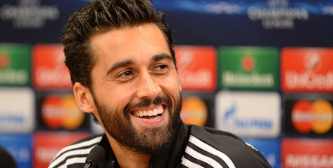 Arbeloa: Anfield Lebih Mengerikan Ketimbang Angin Topan Arbeloa: Anfield Lebih Mengerikan Ketimbang Angin Topan