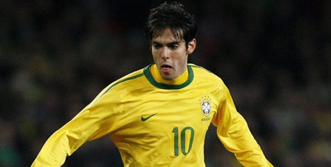 Kaka Bangga Kenakan Kembali Jersey Brasil