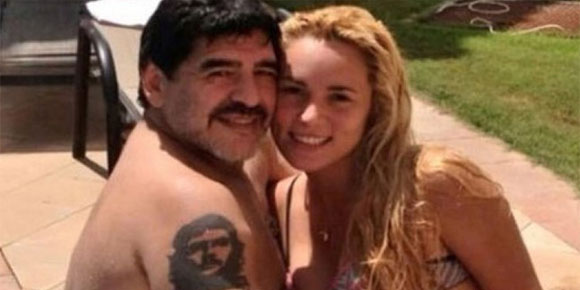 Video: Aksi Kekerasan Maradona pada Sang Kekasih Video: Aksi Kekerasan Maradona pada Sang Kekasih