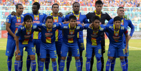 Arema Terima Surat Pemindahan Venue Semifinal ISL Arema Terima Surat Pemindahan Venue Semifinal ISL