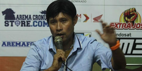 Gresik United Dekati Eduard Tjong? Gresik United Dekati Eduard Tjong?