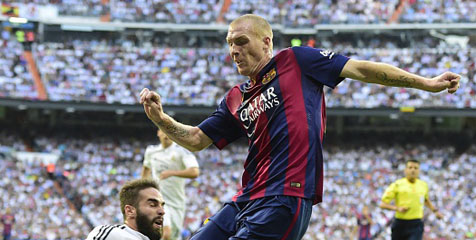 Cedera Betis, Mathieu Absen Tiga Pekan Cedera Betis, Mathieu Absen Tiga Pekan