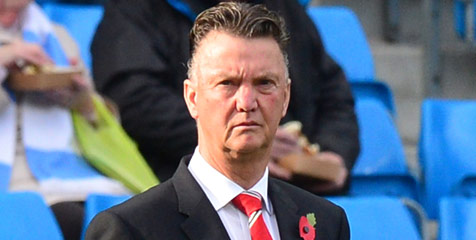 Van Gaal Bantah Fellaini Ludahi Aguero