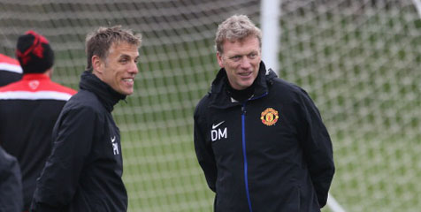 Hijrah ke Sociedad, Moyes Ajak Phil Neville? Hijrah ke Sociedad, Moyes Ajak Phil Neville?