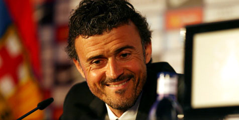 Enrique: Xavi dan Rakitic Beda Enrique: Xavi dan Rakitic Beda