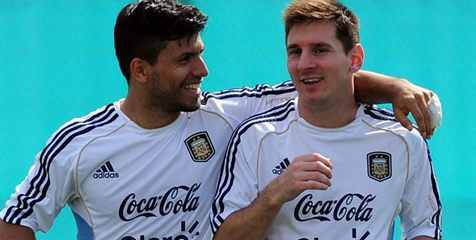 Aguero Dinilai Sama Hebatnya Dengan Messi Aguero Dinilai Sama Hebatnya Dengan Messi