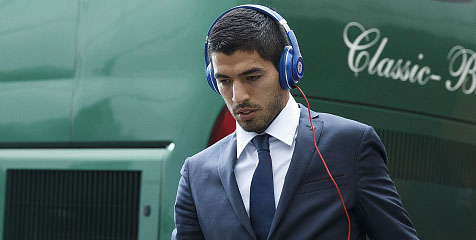 Suarez: Terpeleset, Saya Tak Akan Setegar Gerrard Suarez: Terpeleset, Saya Tak Akan Setegar Gerrard