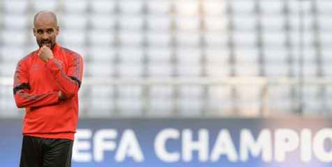 Alaba Cedera, Guardiola Meradang Alaba Cedera, Guardiola Meradang