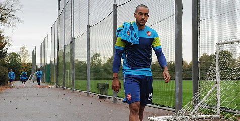 Wenger Konfirmasi Theo Walcott Siap Main Lawan Swansea Wenger Konfirmasi Theo Walcott Siap Main Lawan Swansea
