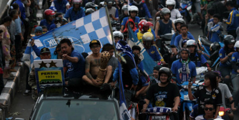Persib Juara, Pedagang Jersey Kebanjiran Order Persib Juara, Pedagang Jersey Kebanjiran Order