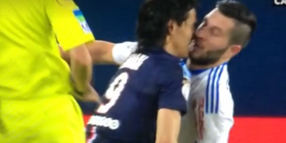Clasico Prancis, Cavani & Gignac 'Berciuman' Clasico Prancis, Cavani & Gignac 'Berciuman'