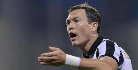 Juve Optimis Bisa Gandoli Lichtsteiner Juve Optimis Bisa Gandoli Lichtsteiner