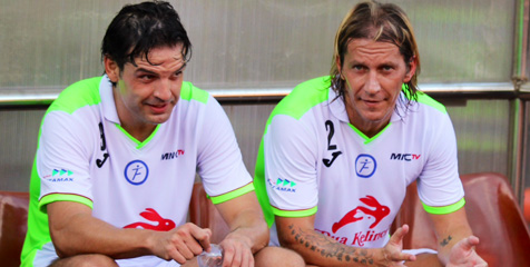 Andik Dipuji Morientes dan Salgado Andik Dipuji Morientes dan Salgado