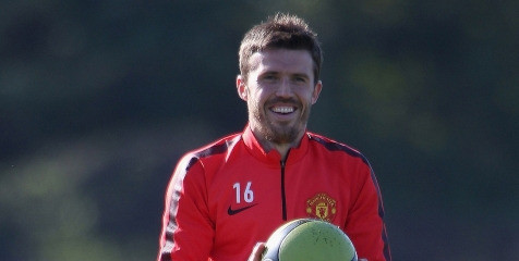 Dianggap Jarang Bantu Serangan, Carrick Beri Penjelasan Dianggap Jarang Bantu Serangan, Carrick Beri Penjelasan