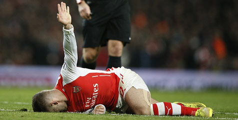 Operasi Sukses, Wilshere Absen Tiga Bulan Operasi Sukses, Wilshere Absen Tiga Bulan