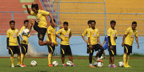 Batal Tantang Liverpool U-21, Arema Hanya Ikuti Trofeo Persija Batal Tantang Liverpool U-21, Arema Hanya Ikuti Trofeo Persija