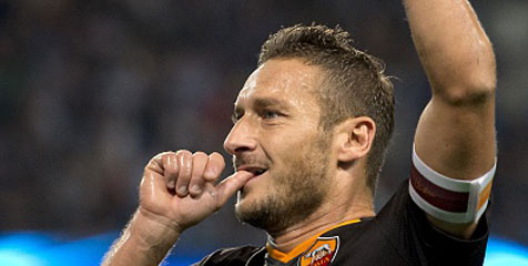 Totti Optimis Roma Bisa Raih Scudetto Totti Optimis Roma Bisa Raih Scudetto