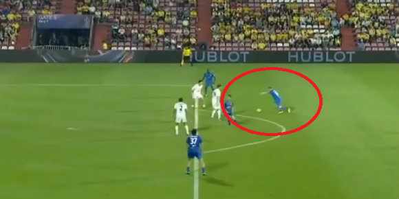 Video: Gol Cantik Scholes ke Gawang Lehmann Video: Gol Cantik Scholes ke Gawang Lehmann