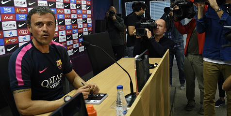 Enrique: PSG Usung Taktik Parkir Bus Enrique: PSG Usung Taktik Parkir Bus
