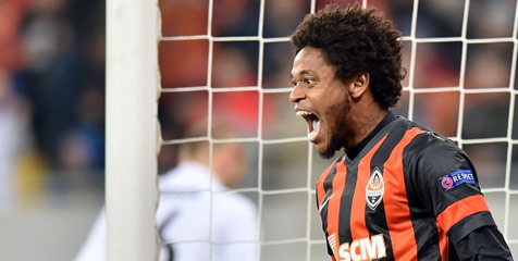 Luiz Adriano Resmi Sejajar Cristiano Ronaldo Luiz Adriano Resmi Sejajar Cristiano Ronaldo