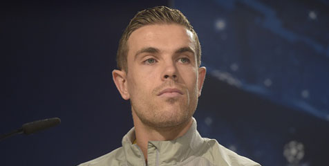 Henderson Ngotot Liverpool Masih Bisa Raih Trofi Henderson Ngotot Liverpool Masih Bisa Raih Trofi