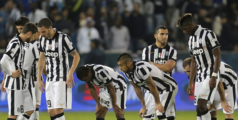 Napoli, Dua Kali Taklukkan Bianconeri, Dua Trofi Napoli, Dua Kali Taklukkan Bianconeri, Dua Trofi