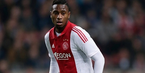 Juve Serius Buru Bek Muda Spesialis Freekick Ajax Amsterdam Juve Serius Buru Bek Muda Spesialis Freekick Ajax Amsterdam