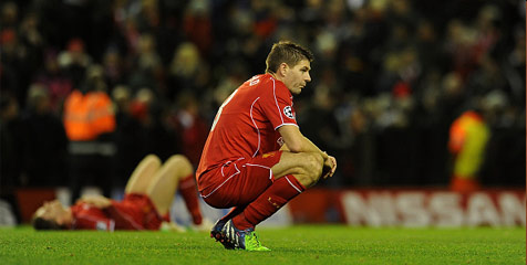 Moyes Undang Gerrard Main di La Liga Moyes Undang Gerrard Main di La Liga