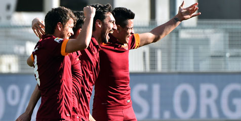 Review: Taklukkan Udinese, Roma Samai Poin Juventus Review: Taklukkan Udinese, Roma Samai Poin Juventus