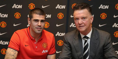 Van Gaal: Ingin Jadi Nomor 1, Valdes Harus Kerja Keras Van Gaal: Ingin Jadi Nomor 1, Valdes Harus Kerja Keras