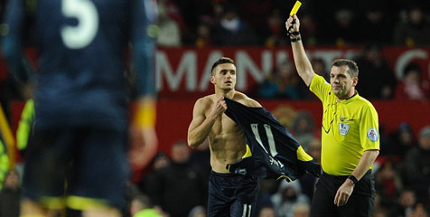 Koeman Tak Suka Selebrasi Lepas Baju Dusan Tadic Koeman Tak Suka Selebrasi Lepas Baju Dusan Tadic