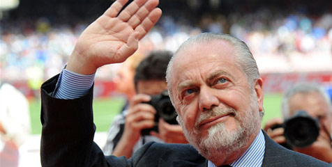 Presiden Napoli Tuduh Kemenangan Juventus Dibantu Wasit Presiden Napoli Tuduh Kemenangan Juventus Dibantu Wasit