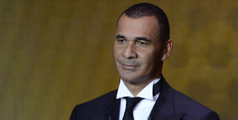 Gullit: Chelsea Lakukan Segalanya Dengan Benar