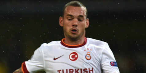 Allegri Nyatakan Menyerah Kejar Sneijder Allegri Nyatakan Menyerah Kejar Sneijder
