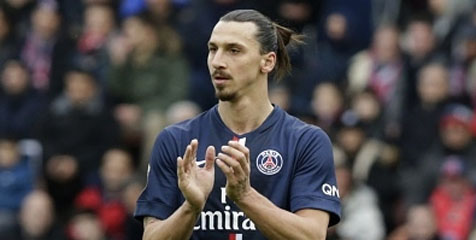 Ronaldo: Striker Terbaik Saat Ini? Ibrahimovic Ronaldo: Striker Terbaik Saat Ini? Ibrahimovic
