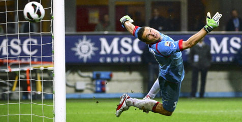 Frison, Kiper Anyar Sampdoria Frison, Kiper Anyar Sampdoria