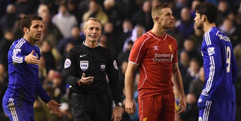 Diego Costa dan Jordan Henderson Nyaris Berkelahi di Anfield Diego Costa dan Jordan Henderson Nyaris Berkelahi di Anfield