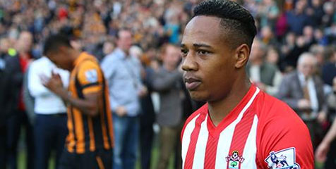 United Masih Terus Kejar Clyne United Masih Terus Kejar Clyne