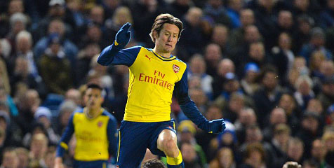 Banyak Lagak, Rosicky Dikecam Neville