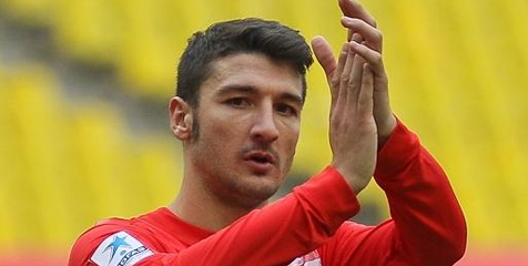 Bek Ini Merapat ke Milan, Juga dengan Status Pinjaman Bek Ini Merapat ke Milan, Juga dengan Status Pinjaman
