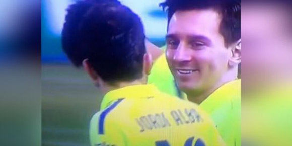 Lihat Penjelasan Alba, Messi Malah Tertawa Lihat Penjelasan Alba, Messi Malah Tertawa