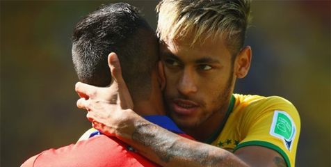 Maret, Neymar dan Sanchez Bentrok di Emirates Maret, Neymar dan Sanchez Bentrok di Emirates