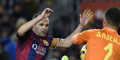 Enrique: Kehadiran Iniesta Buat Barcelona Seimbang Enrique: Kehadiran Iniesta Buat Barcelona Seimbang