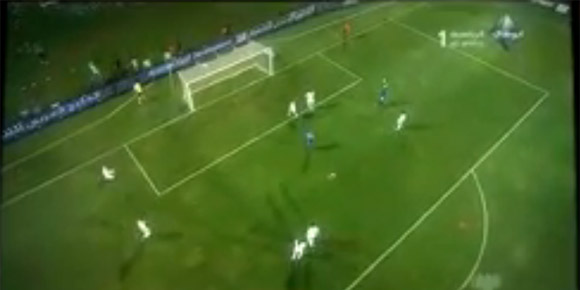 Unik, Striker Ini Dikartu Wasit Akibat Kayang Unik, Striker Ini Dikartu Wasit Akibat Kayang
