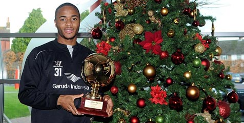 Temukan Sterling, Pria Ini Hanya Dibayar 50 Pounds Temukan Sterling, Pria Ini Hanya Dibayar 50 Pounds