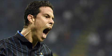 Hernanes: Kalah Tiga Laga Beruntun, Ruang Ganti Inter Mencekam Hernanes: Kalah Tiga Laga Beruntun, Ruang Ganti Inter Mencekam