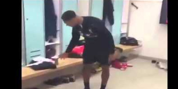 Girang Lolos Piala FA, Skuat Liverpool Joget di Ruang Ganti